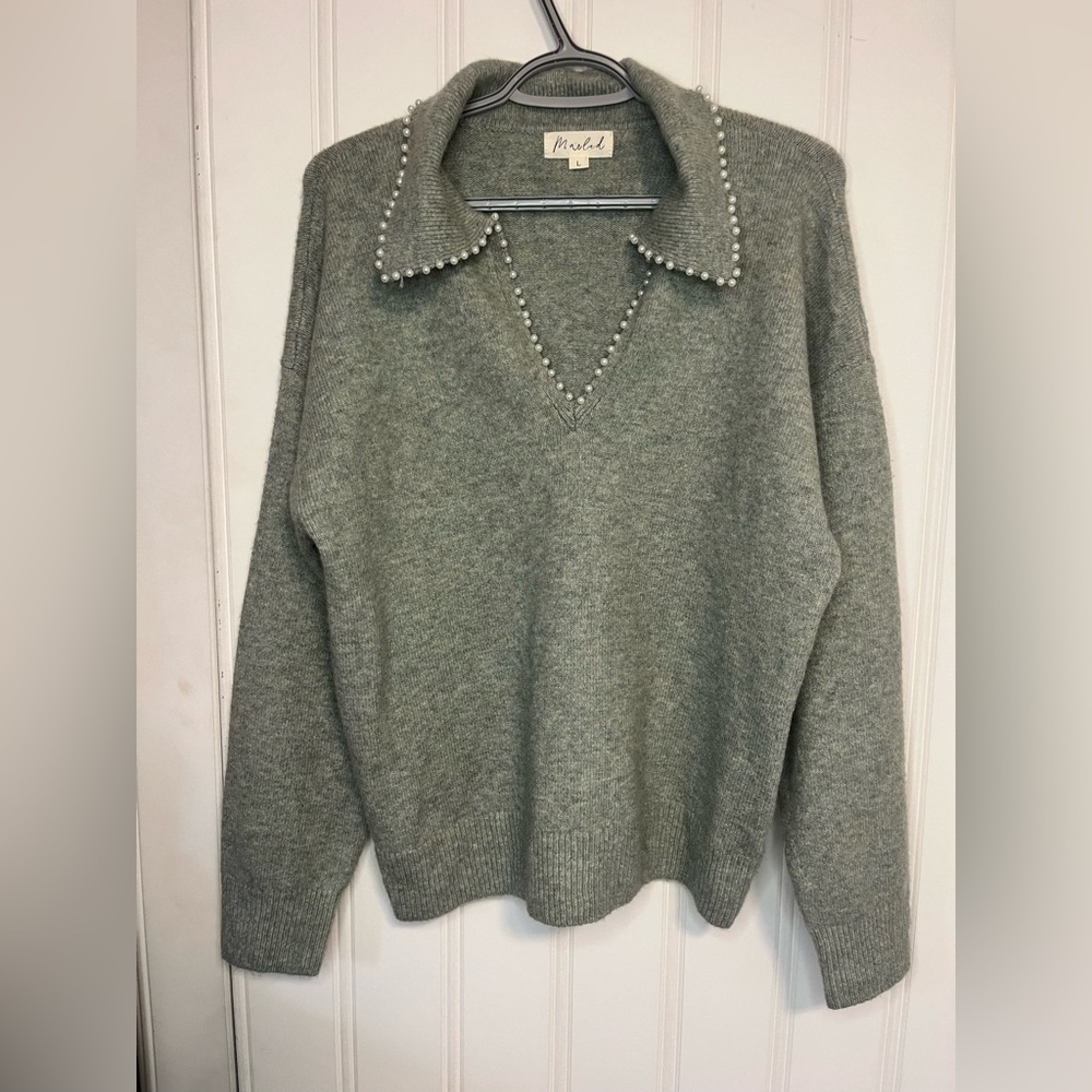Marled Pearl Collar V-Neck Sweater – Light grey – Size L – Soft Knit